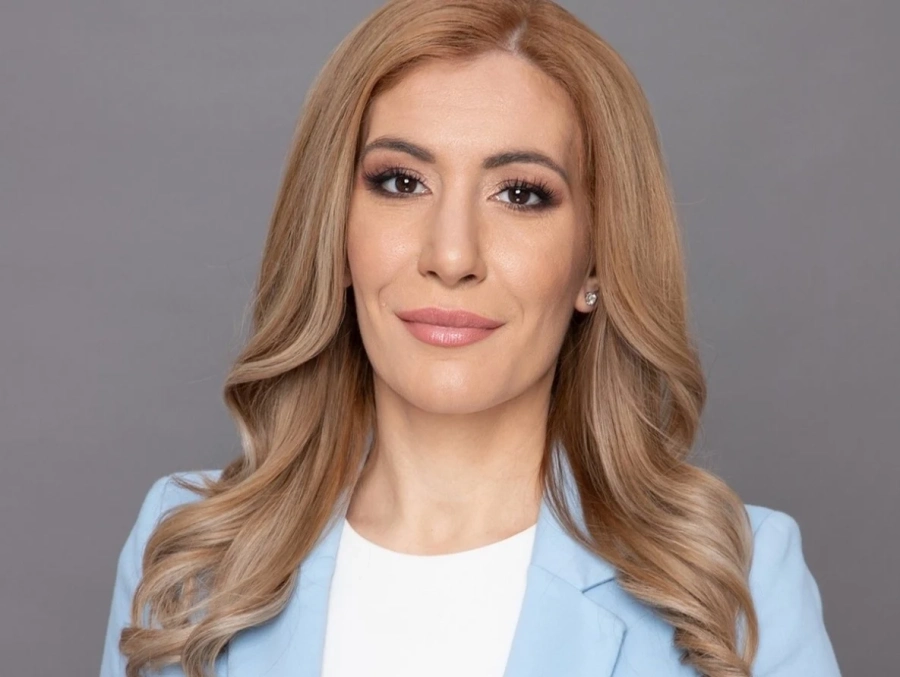 Николина Ангелкова се е развела