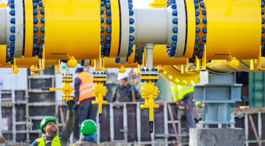 Половината германци готови да плащат скъп газ в името на натиск над Русия