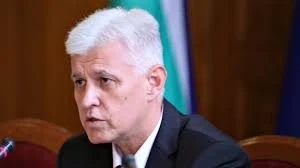 Министърът на отбраната: Риск за националната сигурност на България има, но пряка заплаха няма