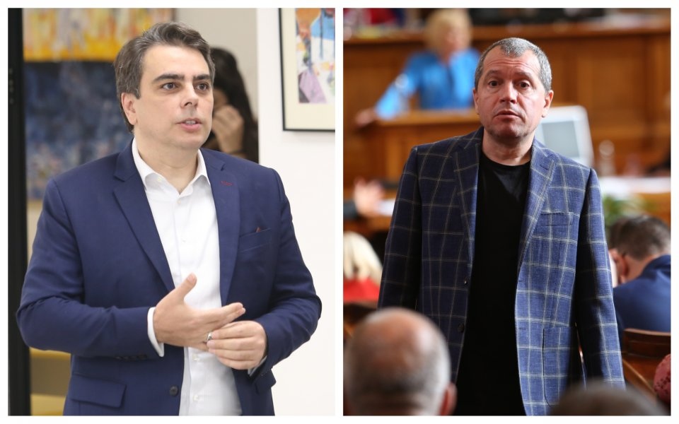 Войната между бившия финансов министър от Продължаваме промяната Асен Василев