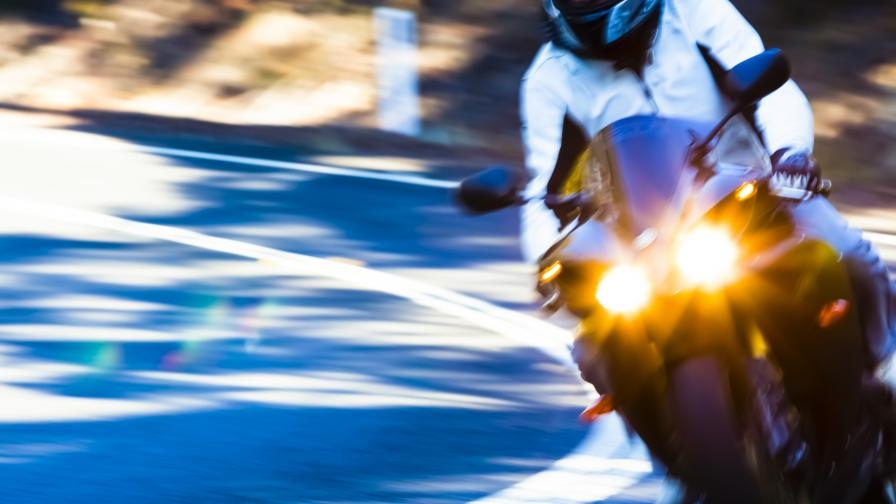 Германският състезател по мотоциклетизъм Леон Лангщедтер загина при катастрофа по