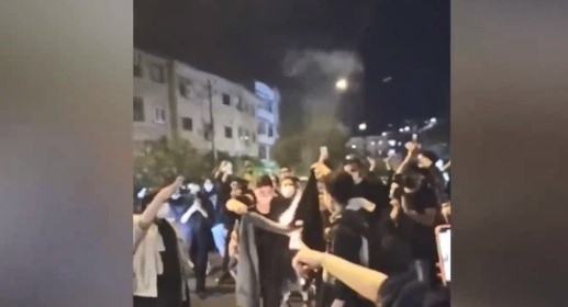 Най-малко 76 жертви на протестите в Иран
