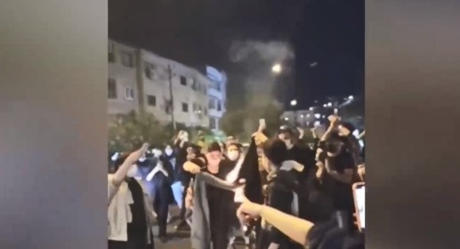 Най малко 76 души са били убити в Иран от началото