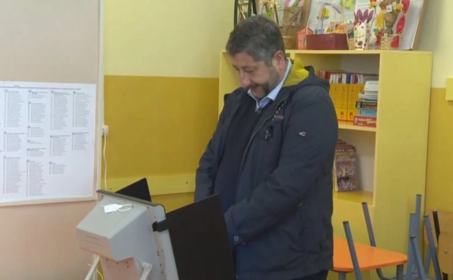 Христо Иванов: На страната ѝ трябва управление