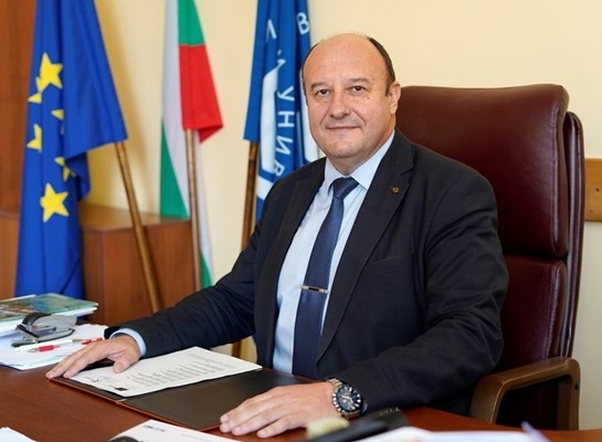 И ректорът на ТУ-София си е раздавал сам бонуси