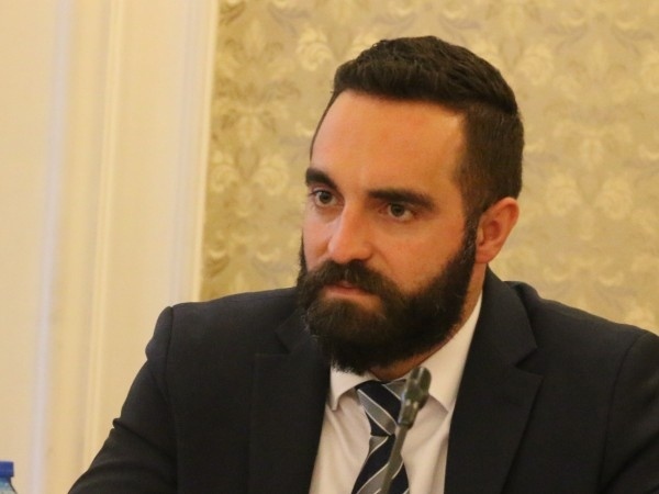 Камбарев, ПП: Намирисва ми, че ГЕРБ не иска да управлява