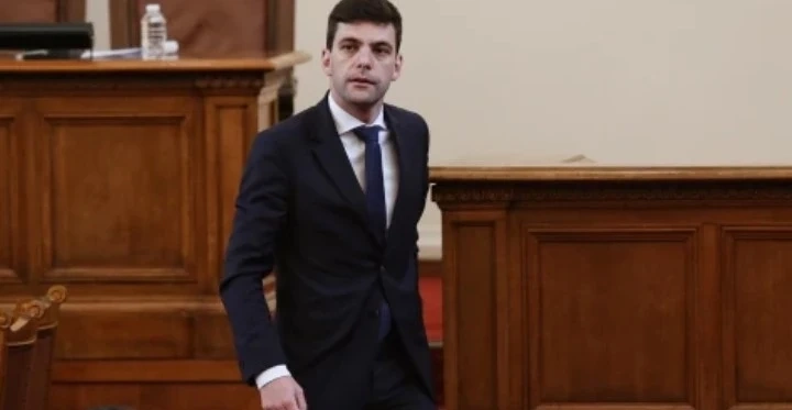 ПП: Оттегляме кандидатурата на Минчев за председател на НС