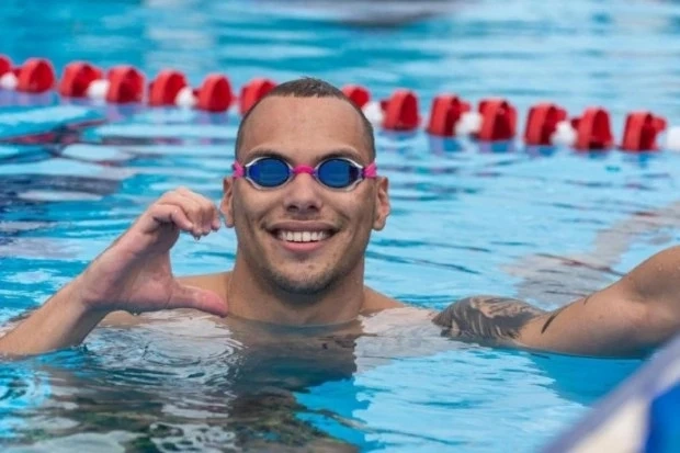 CAS върна състезателните права на плувеца Антъни Иванов