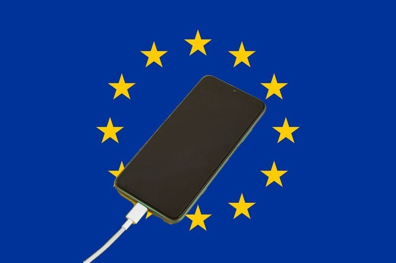 ЕС одобри единно зарядно от 2024 г. 