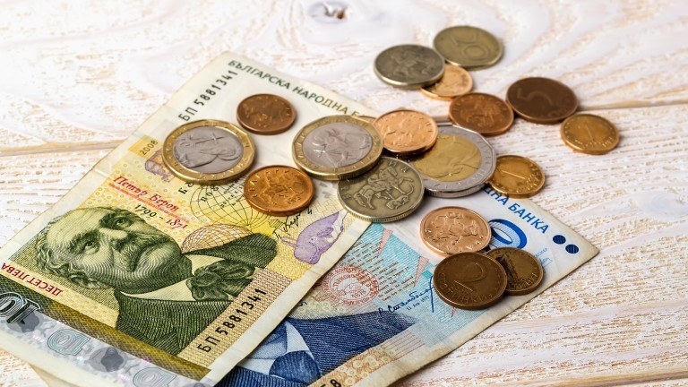 Каква заплата ни трябва, за да водим нормален живот?