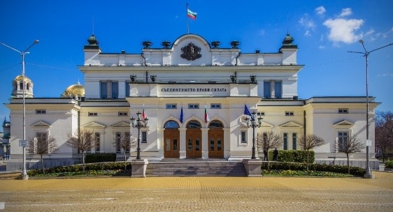 Депутатите започват работа с избора на постоянните парламентарните комисии