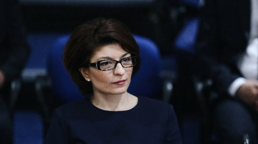 Атанасова след консултациите: Имаме експерти, които можем да предложим за кабинет