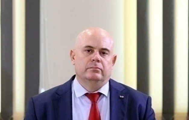 Иван Гешев: Националната следствена служба разследва кабинета Петков