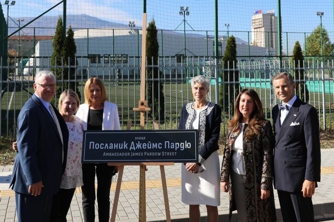 Кръстиха улица в София на името на Джеймс Пардю