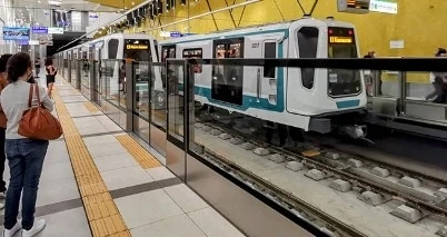Технически проблем затрудни временно работата на метрото