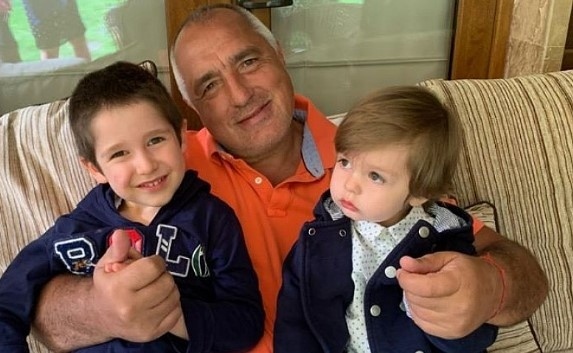 Борисов пак стана в дядо. Има внучка Виктория
