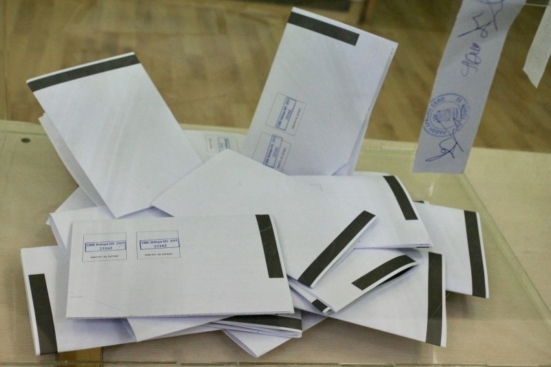 На първо четене: НС подкрепи връщане на хартиения вот и в секции с над 300 избиратели