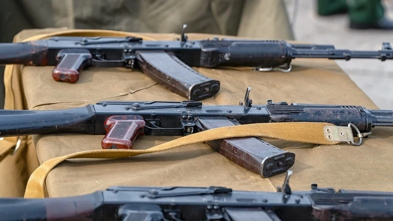 Въвеждат курс за военно обучение в руските училища
