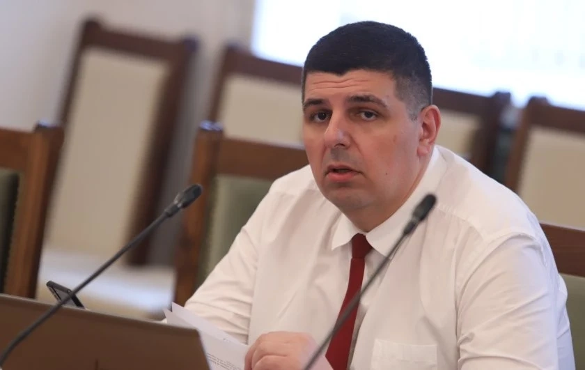 Мирчев: Нинова беше против смесеното гласуване