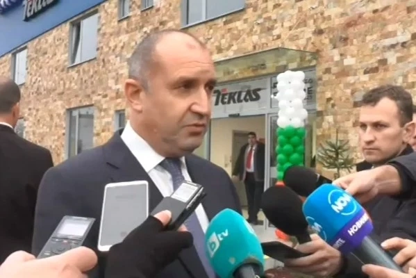 Радев за Демерджиев: Да си направят редовно правителство и тогава да искат оставки