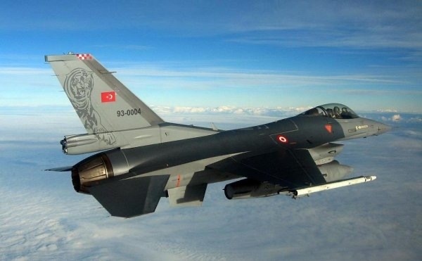 Кабинетът отпусна над 31 млн лв за първа вноска за вторите 8 F-16