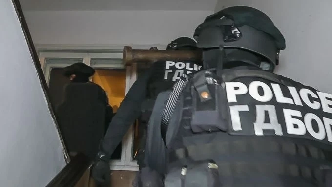 Около 10 души са задържани в операция на ГДБОП срещу каналджийството
