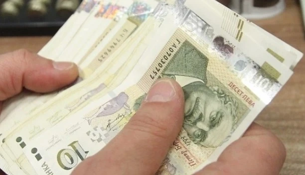 Служебният кабинет предлага минималната заплата да стане 770 лв.