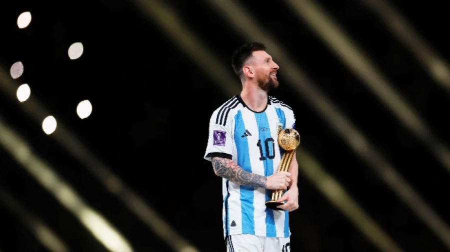 Лео Меси взе историческа Златна топка за най-добър на Мондиала