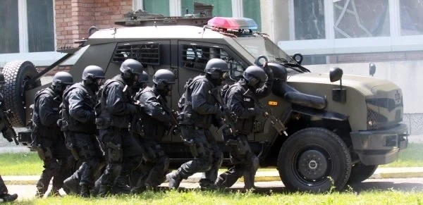Жандармерия и барети блокираха Видин и Враца от рано сутринта