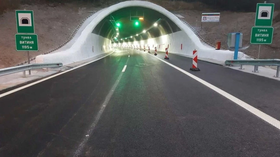 Пуснато е движението в двете тръби на тунел Витиня на Хемус
