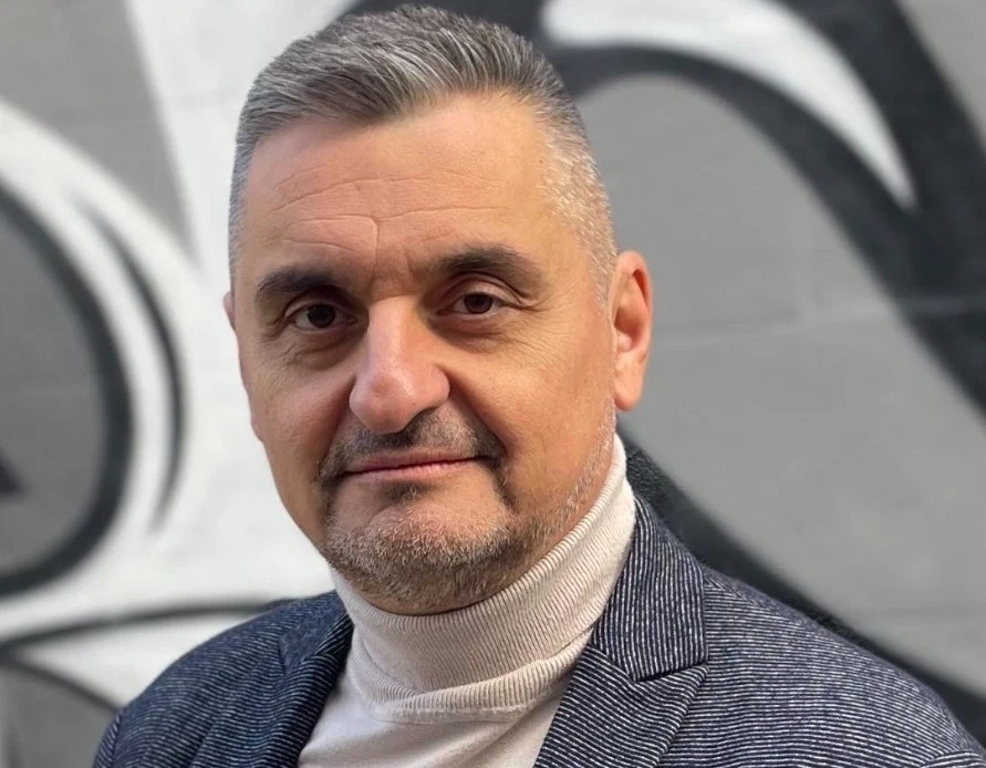 Нинова не успя да изгони от БСП Кирил Добрев