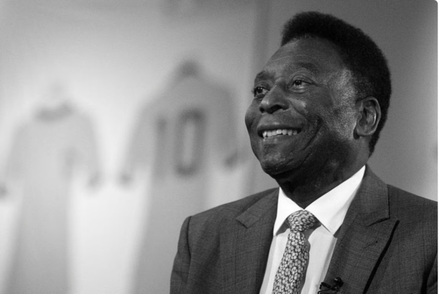 Кралят на футбола Пеле почина!