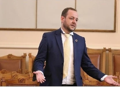 Кой обезглави българската енергетика?