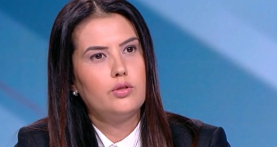 Цънцърова гледаше зяпнала Десислава Трифонова за Джемкорп