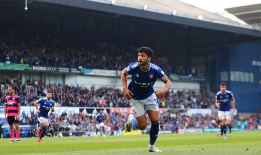 ЦСКА може да привлече 27-годишен английски нападател