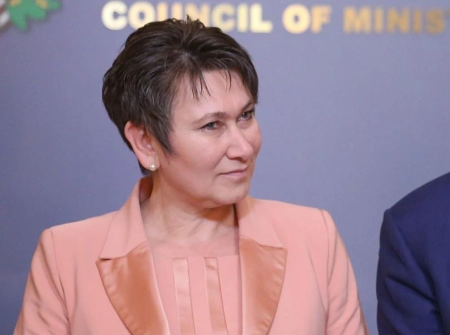 Даниела Везиева оспорва отнемането на докторската ѝ степен заради плагиатство