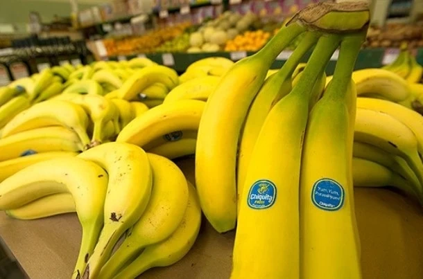 Защо препоръчват да не купуваме банани, ако номерът на лепенката започва с 8?