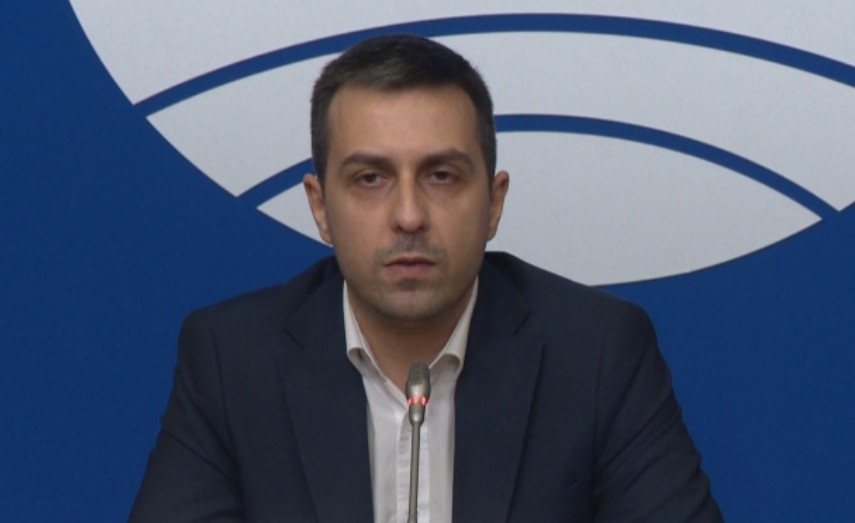 Възраждане ще събират подписи за референдум за запазване на лева
