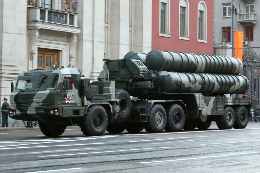 Нещо става в Русия: Разполагат изненадващо дивизия С-400 в Москва