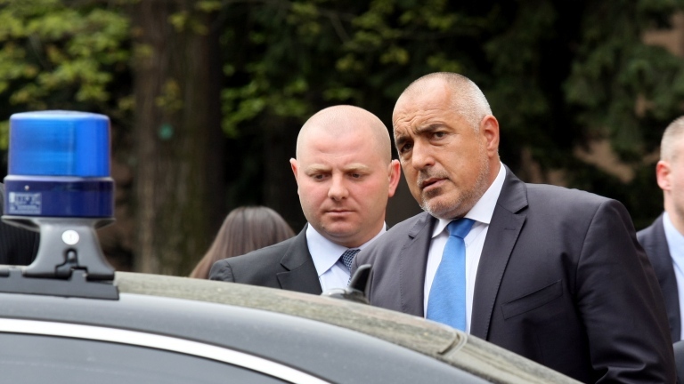 Петков остана без охрана от НСО, Бойко още го пазят