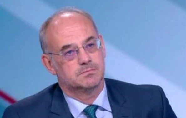 Проф. Атанас Семов: Публичното говорене е пълно с примери за тежка неграмотност