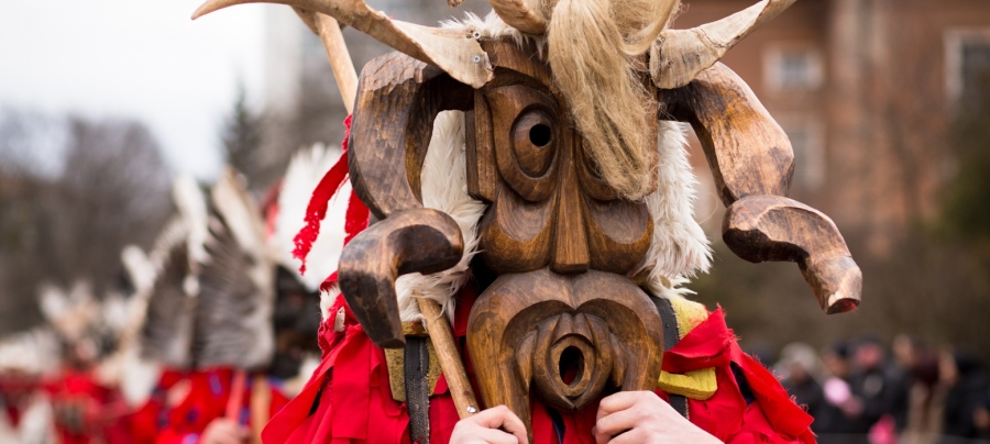 Сърцето на Перник ще затупти в ритъма на Сурва