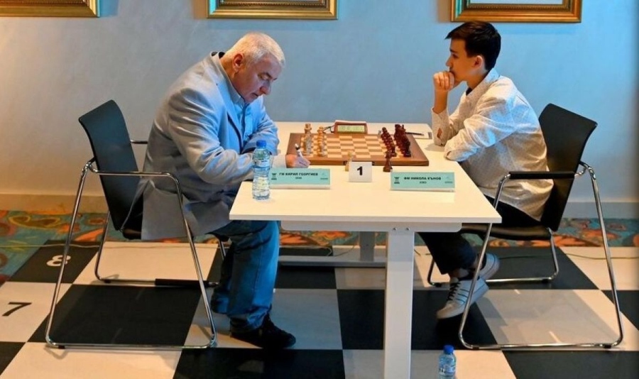 Гросмайстор Кирил Георгиев стана шампион на държавното първенство по класически шахмат кръг преди края