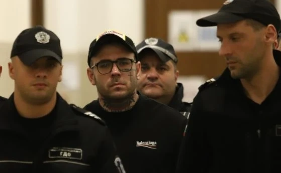 Приятелят на Симона Радева познавал Семерджиев, писали си във Вайбър