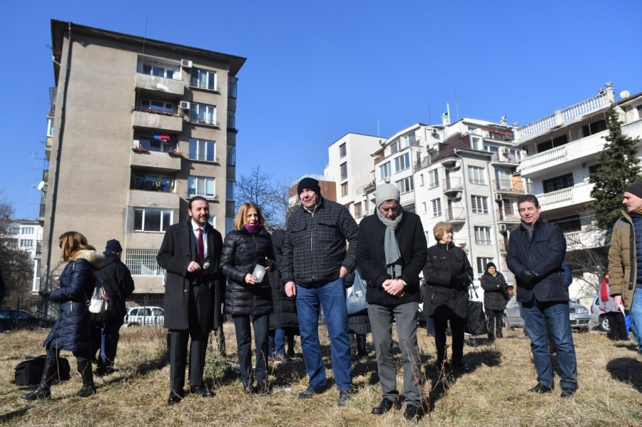 Фадъкова обяви: Няма да се кандидатирам за кмет на София