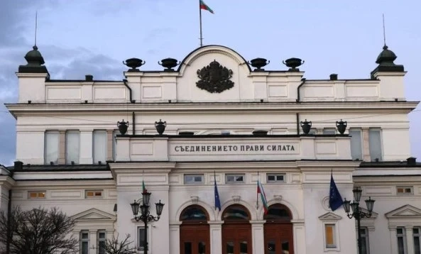 Тренд: ГЕРБ водят пред обединението между ПП и ДБ и на предстоящия вот