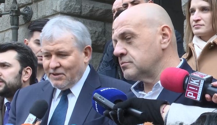 ГЕРБ-СДС се регистрира за участие в изборите