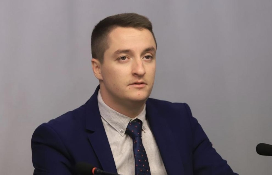Изключеният от БСП Явор Божанков се кандидатира за депутат от ПП и ДБ