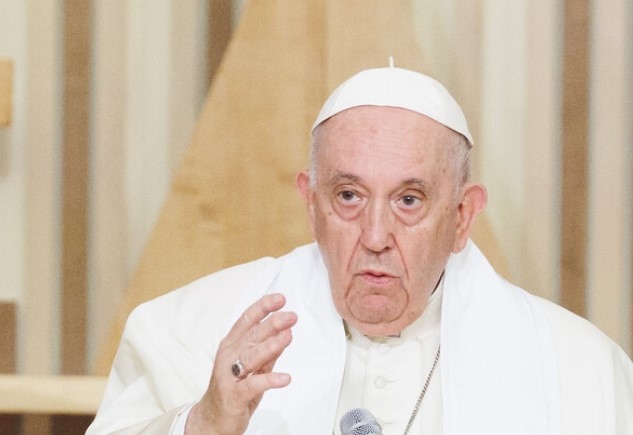 Преждевременното оттегляне на папите не трябва да се превръща в