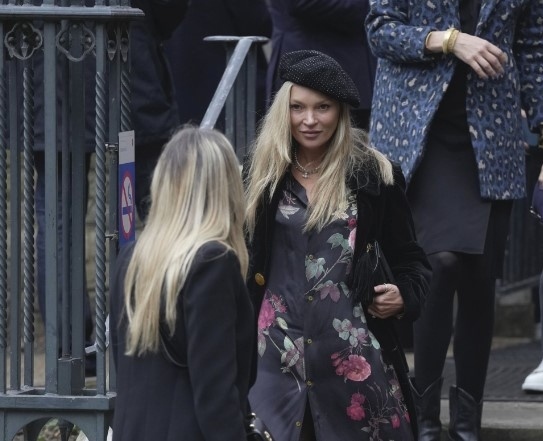 Виктория Бекъм и Кейт Мос бяха сред звездите на възпоменателна служба за Вивиан Уестууд